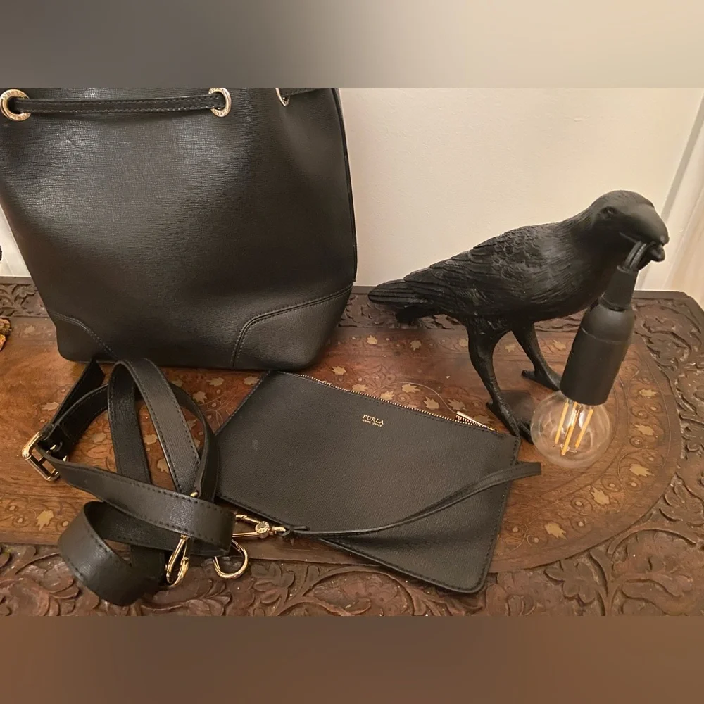 Furla bucket bag with pouch and CB strap
